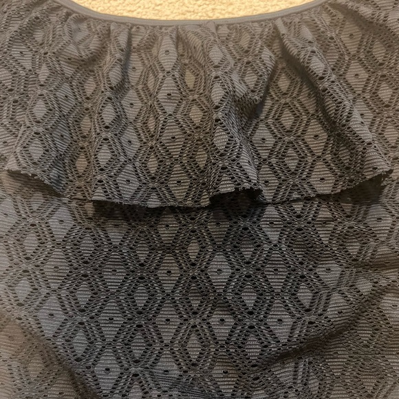 Turquoise Couture Textured One-piece Swimsuit - Picture 6 of 7